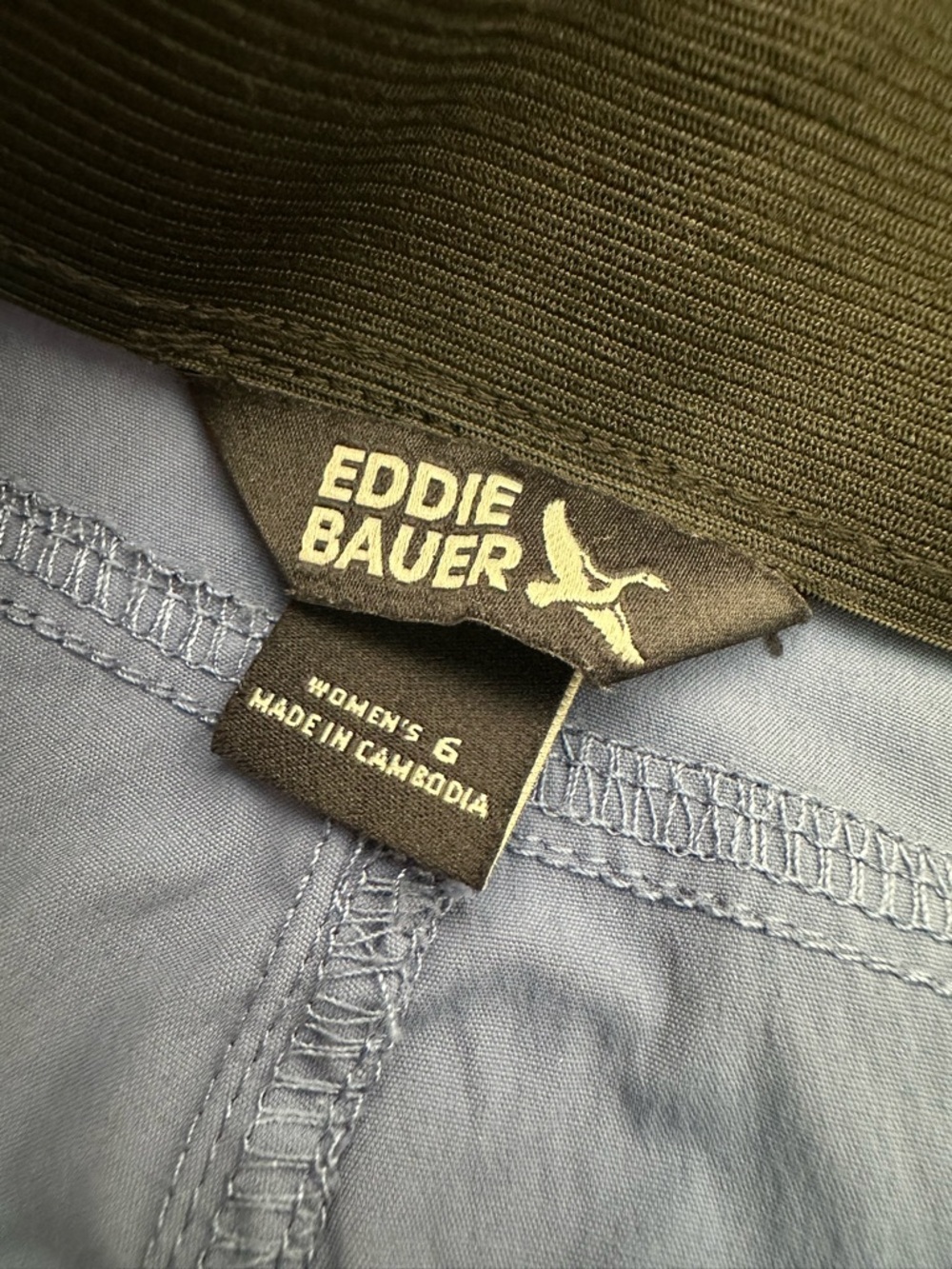 Eddie Bauer Blue Women's Casual Shorts - Picture 7 of 11